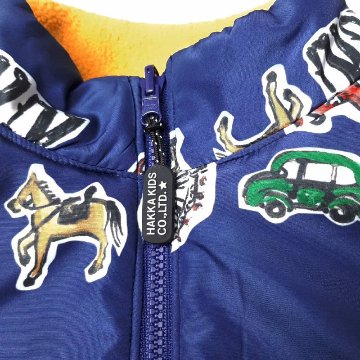 hakka baby&kids ロンドンボーダープリント【サーモライトEcoMade中綿入り】リバーシブルベスト」 (80-130cm）の画像