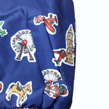 hakka baby&kids ロンドンボーダープリント【サーモライトEcoMade中綿入り】リバーシブルベスト」 (80-130cm）の画像