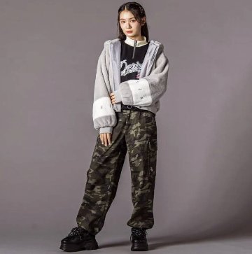 ZIDDY「フード付きショート丈ファーブルゾン」 (140-160cm)　の画像