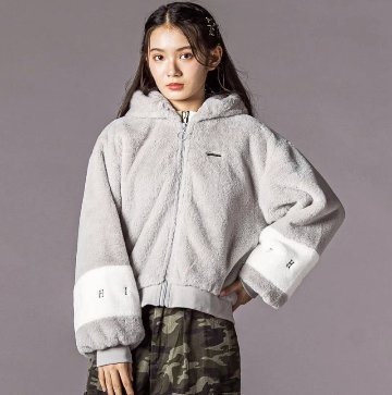 ZIDDY「フード付きショート丈ファーブルゾン」 (140-160cm)　の画像