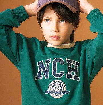 nexchic (ネクシック) 「ロゴ＆エンブレム トレーナー」(110-150cm) の画像