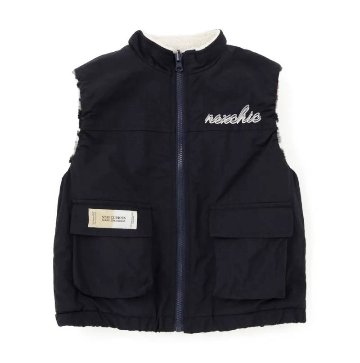 nexchic (ネクシック) 「タフタ×裏迷彩ボア リバーシプル ベスト」(110-150cm) の画像