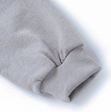 nexchic (ネクシック) 「レースonロゴショート丈トレーナー」(130-150cm) の画像