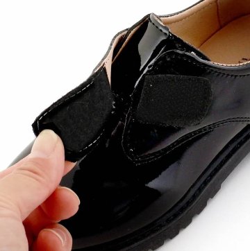 SLAP SLIP 「エナメルストラップセレモニーシューズ」 (17-19cm) の画像