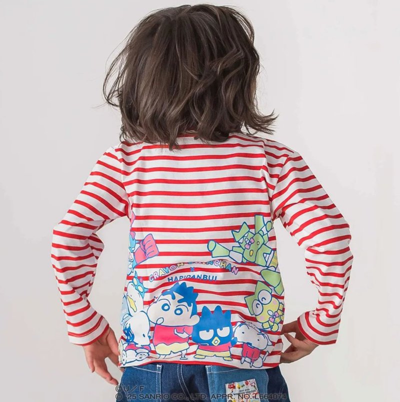 【原作クレヨンしんちゃん×はぴだんぶい×SLAPSLIP】デニムポケット付きバックプリントTシャツ(80-120cm)　【メール便送料198円対応】の画像