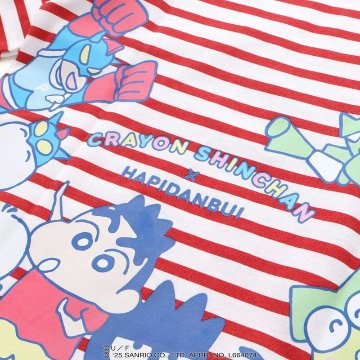 【原作クレヨンしんちゃん×はぴだんぶい×SLAPSLIP】デニムポケット付きバックプリントTシャツ(80-120cm)　【メール便送料198円対応】の画像