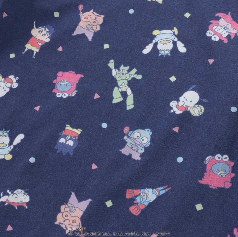 【原作クレヨンしんちゃん×はぴだんぶい×SLAPSLIP】「フロントプリント半袖Tシャツ+総柄長袖Tシャツ2点セット」(80~120cm)　【メール便送料198円対応】の画像