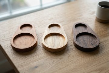オーク材のコーヒートレイ、ティータイム用の木製サービングトレイ、無垢材トレイ、コーヒーサービングエスプレッソトレイ、サトモクショップの画像