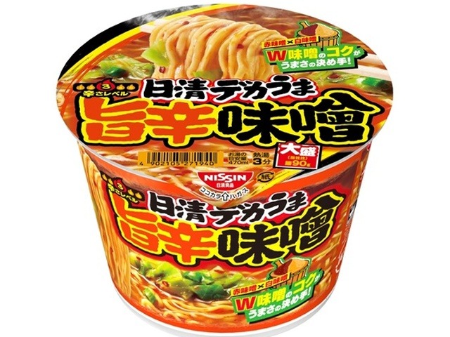 日清 デカうま 旨辛味噌 ×12 【全国送料無料】(一部地域別途)の画像