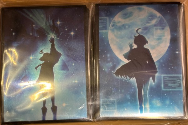 ぴらるーく　水星の魔女　スレッタ&amp;ミオリネ　影絵スリーブセット　(イラスト:ハラダミユキ)の画像