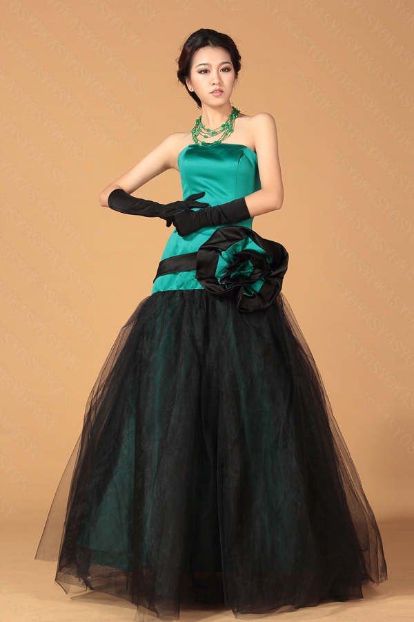 パーティードレス　上品さが溢れる素敵な配色　ローヒップAラインの画像