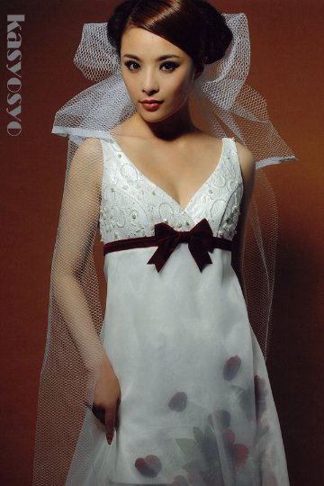 ラインが綺麗に着こなせるハイウエストマーメイドラインドレスの画像