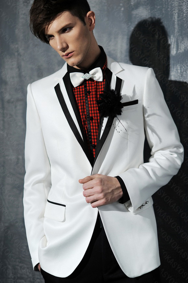 ホワイトタキシード(白)＆パンツ＆タイ＆ポケットチーフ　４点セットの画像