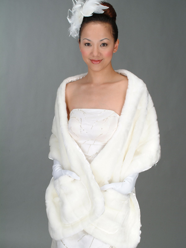 kasyosyo結婚式　成人式 披露宴　パーティー用　肩羽織用ケープの画像