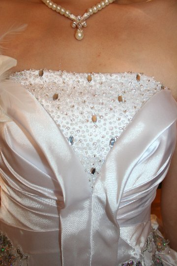 可愛らしいセクシーな赤カラードレス　クリスマスパーティー　社交ダンス　赤と白からお選びいただけますの画像
