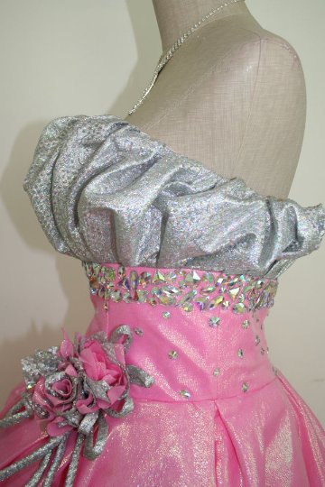 前丈ミニ丈パーティードレス　独特なオーラーが放つピンク＆グレイツートン　カラードレス　舞台衣装　２次会の画像