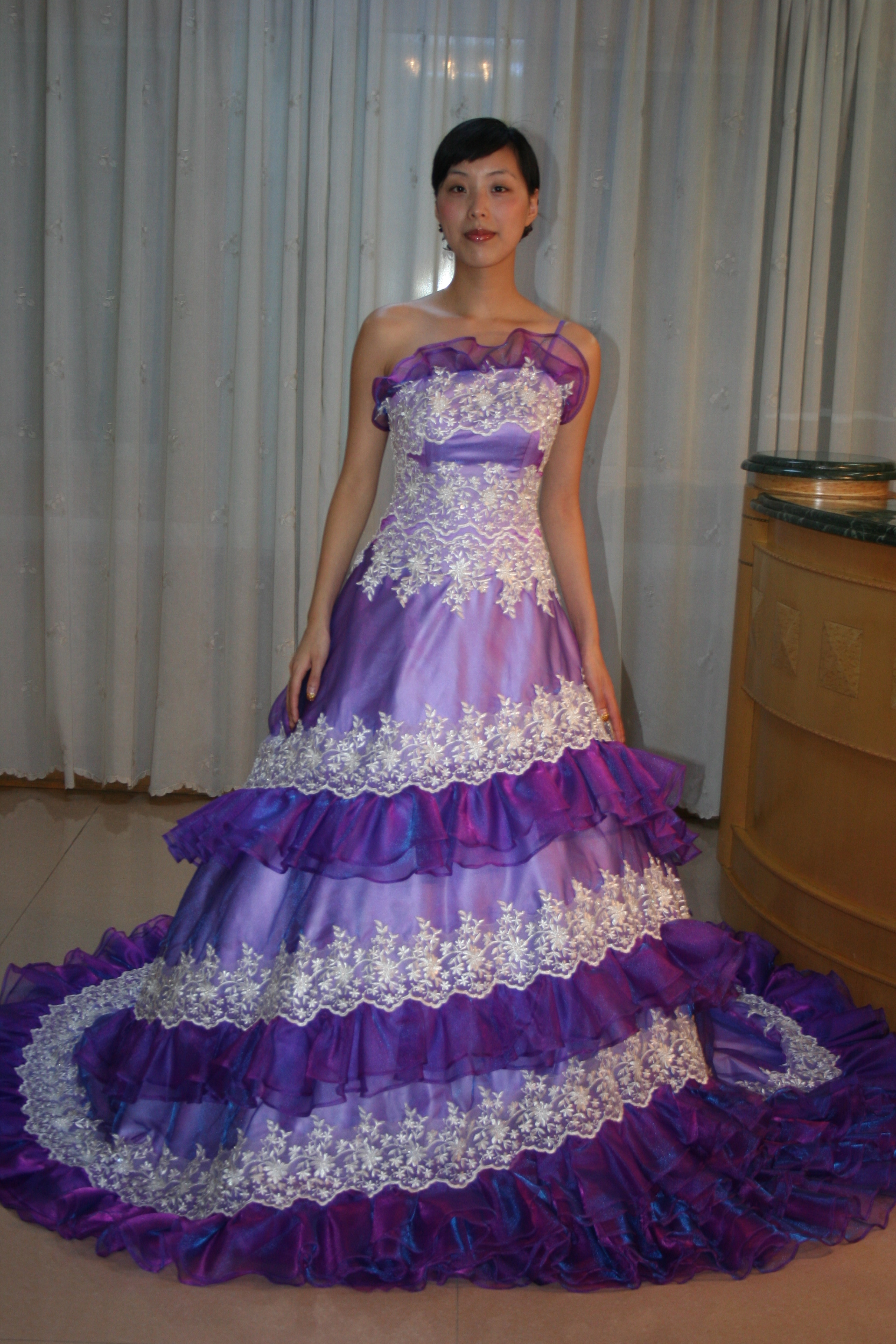 ウエディングドレス　カラードレス　ワンショルダー　舞台　ステージ　コンサート　披露宴　結婚式　コンクール画像