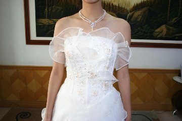 ウエディングドレス　ビスチェタイプ　プリンセスラインの画像