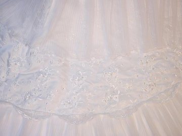 ウエディングドレス プリンセスライン ホルターネック画像