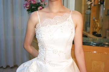 ウエディングドレス ツーショルダー プリンセスライン画像