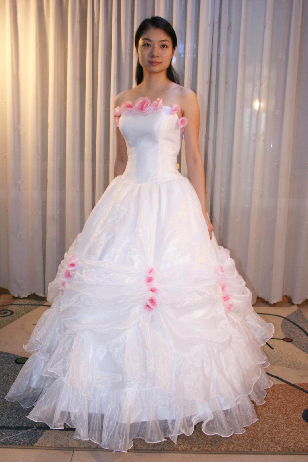 ウエディングドレス　ビスチェ　プリンセスラインの画像