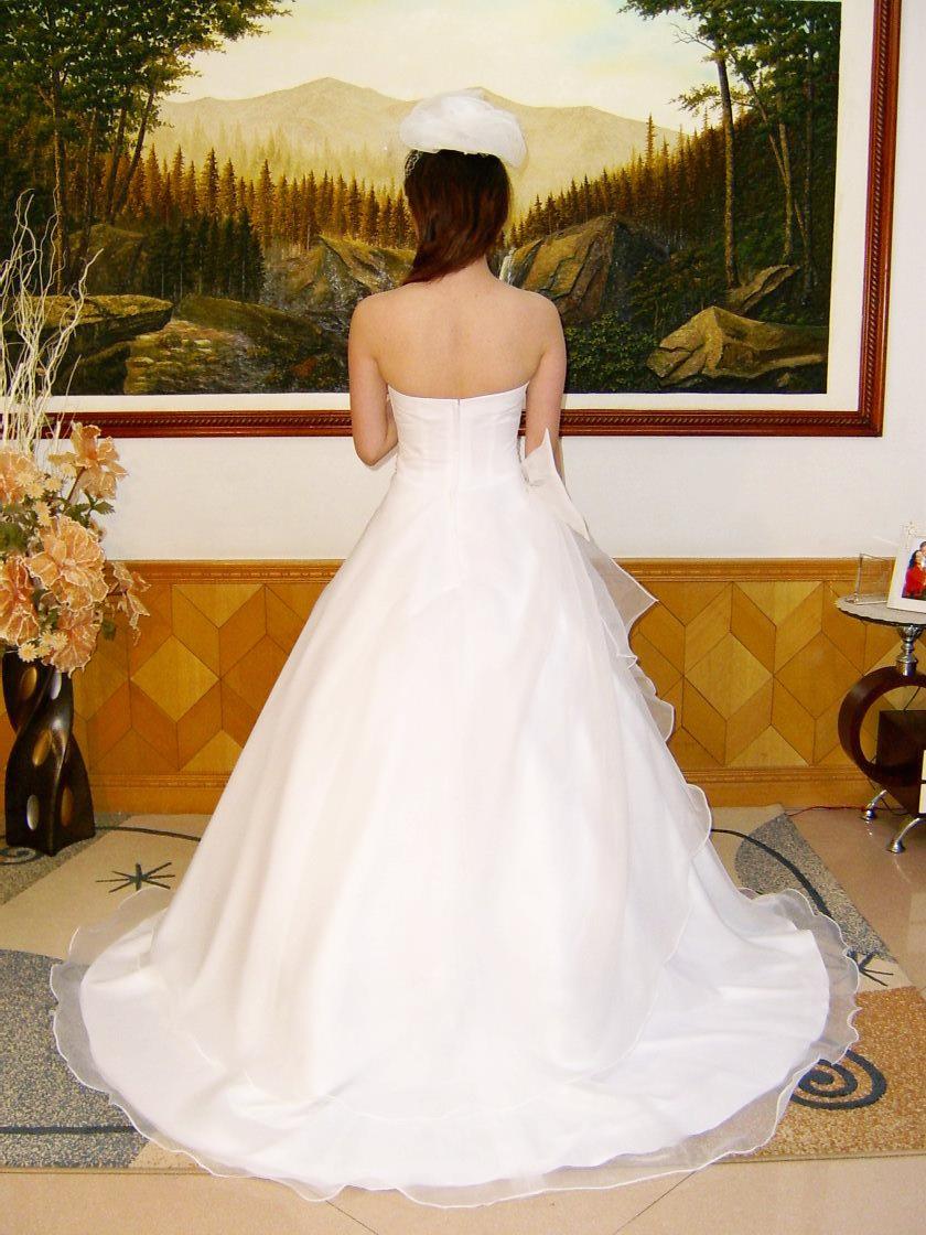 ウエディングドレス ビスチェ画像