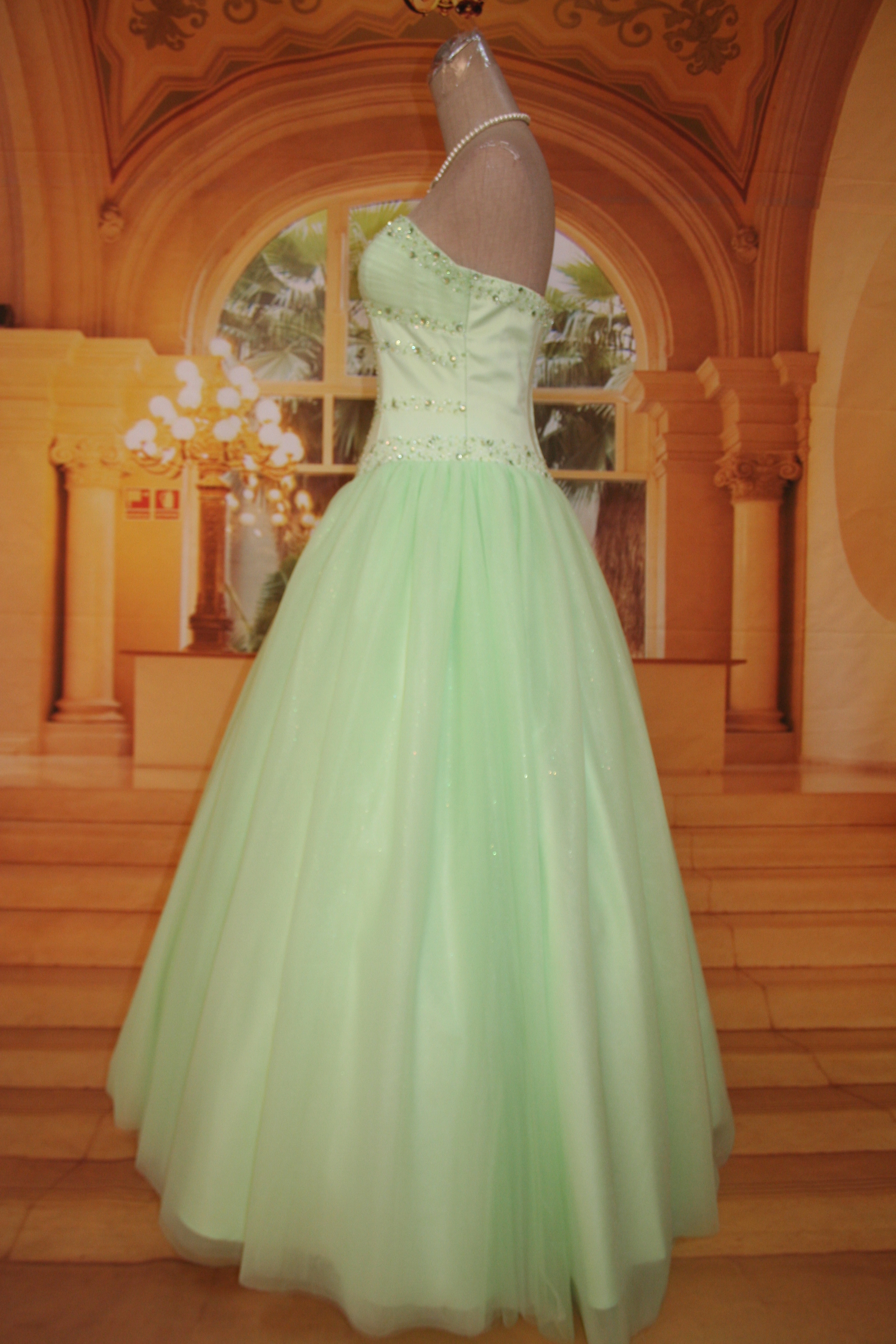 パーティードレス　ビスチェ　Aライン　グリーンの画像