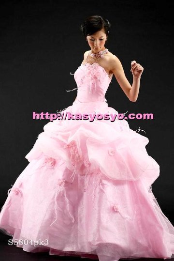 ウエディングドレス  プリンセスライン　白　水色　ピンク　色展開バリエーション豊富画像