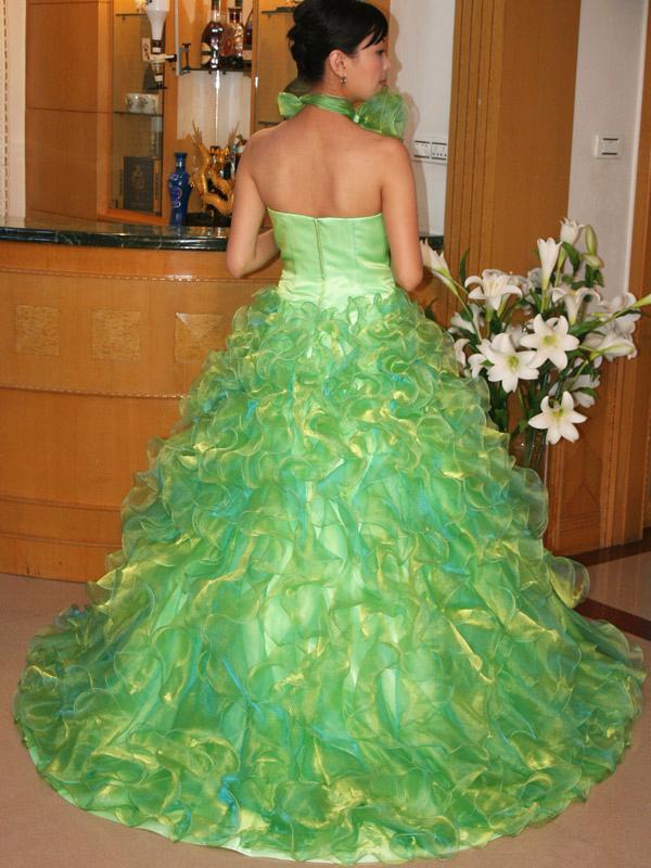 パーティードレス　ネオン色に変化するオーガンジー　緑　オレンジ　レッド　チョーカー付属の画像