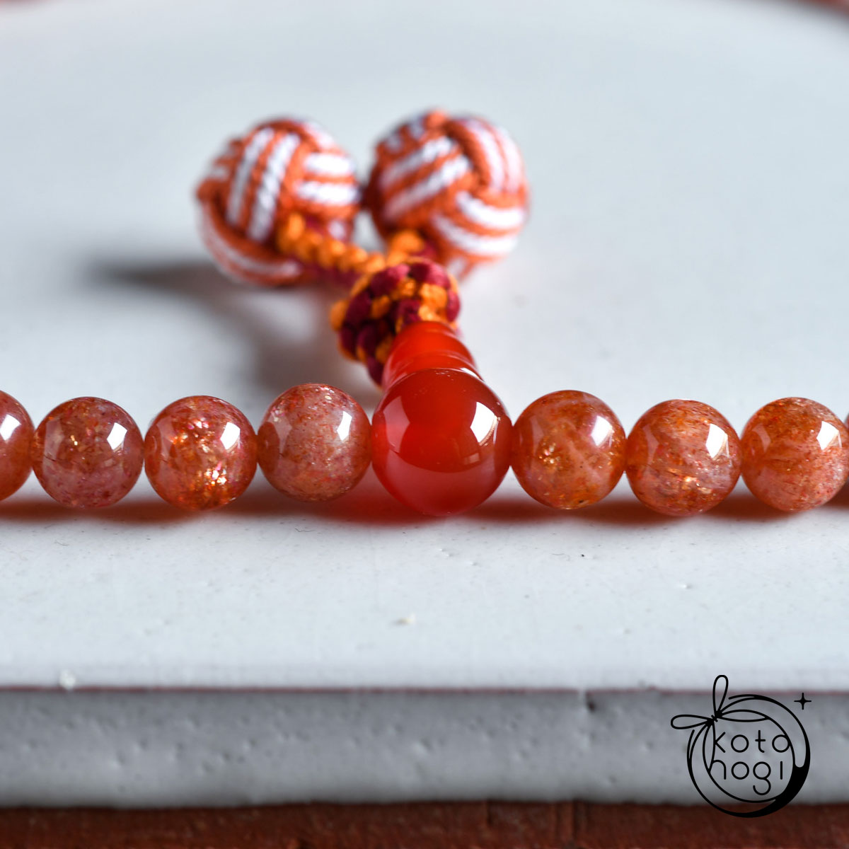 2wayお守り数珠「ふたえ」 天然石 サンストーン ガーネット 赤瑪瑙 略式数珠【ポジティブ・直観力・クリエイティブ】画像