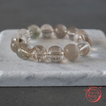 【前向き・直感力】お守りブレスレット「祝り」スモーキーガーデンクォーツ ラビットヘアクォーツの画像