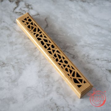 お香立て 竹製｜透かし彫りの木製お香ケースの画像