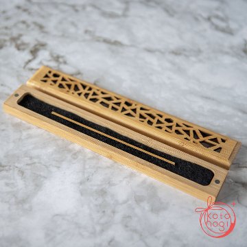 お香立て 竹製｜透かし彫りの木製お香ケースの画像