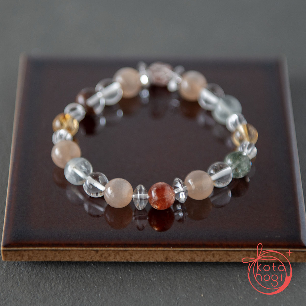 【前向き・リラックス】のお守りブレスレット「祝り」サンストーン ピンクムーンストーン レピドクロサイトインクォーツ シトリン ガーデンクォーツ ガネーシュヒマール ヒマラヤ水晶の画像