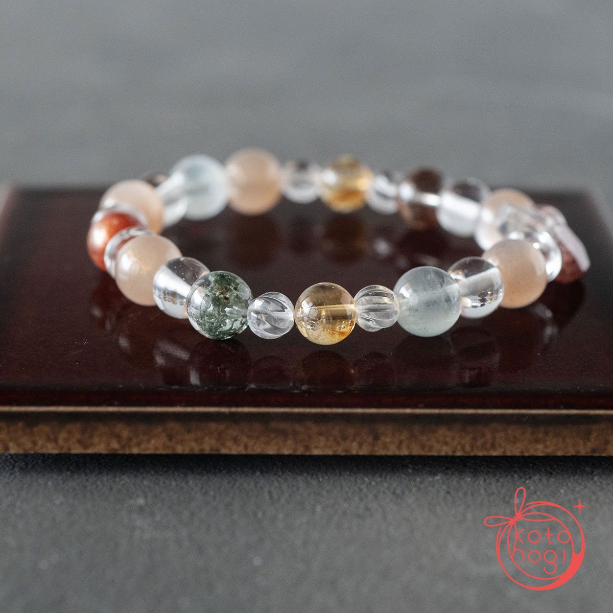 【前向き・リラックス】のお守りブレスレット「祝り」サンストーン ピンクムーンストーン レピドクロサイトインクォーツ シトリン ガーデンクォーツ ガネーシュヒマール ヒマラヤ水晶の画像