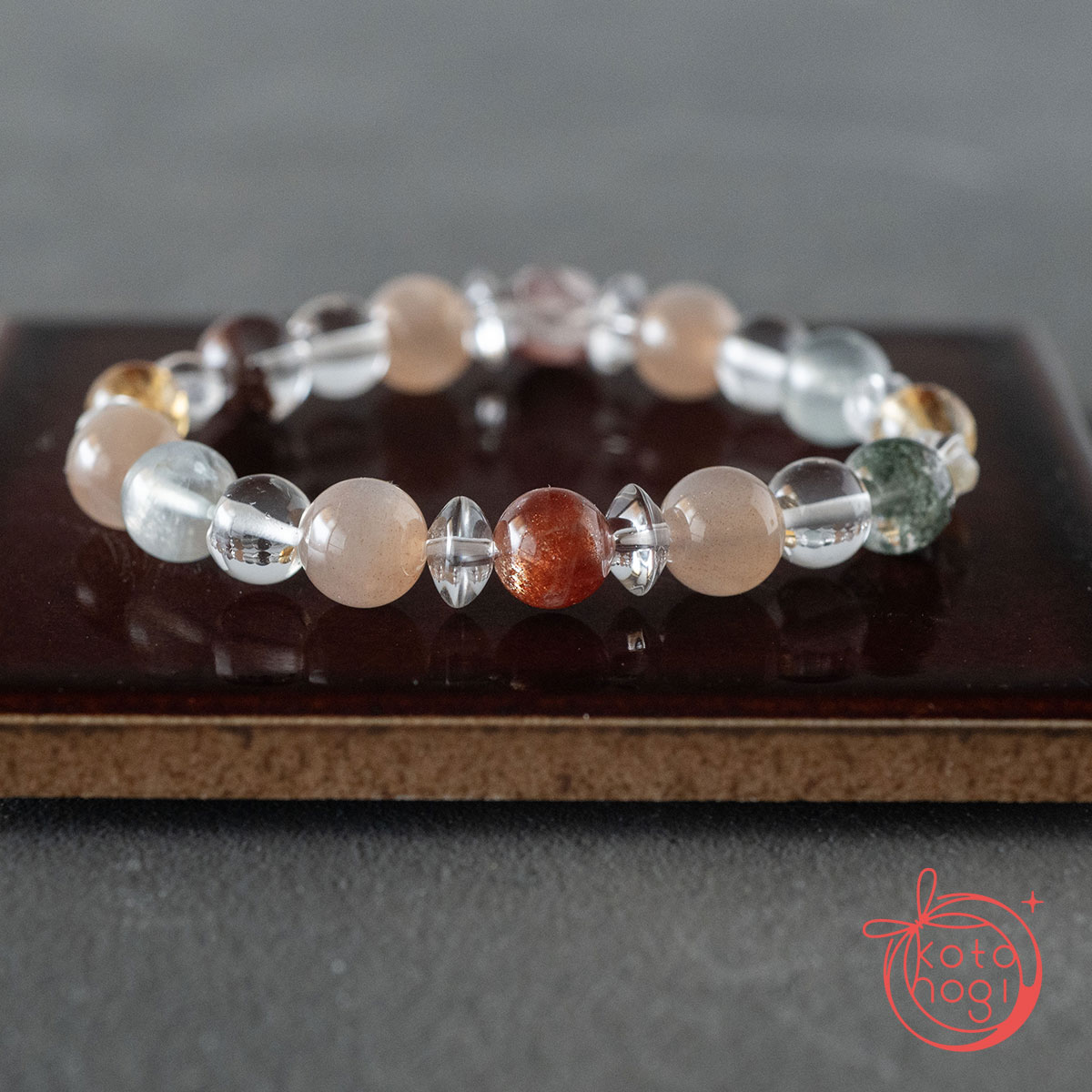 【前向き・リラックス】のお守りブレスレット「祝り」サンストーン ピンクムーンストーン レピドクロサイトインクォーツ シトリン ガーデンクォーツ ガネーシュヒマール ヒマラヤ水晶の画像