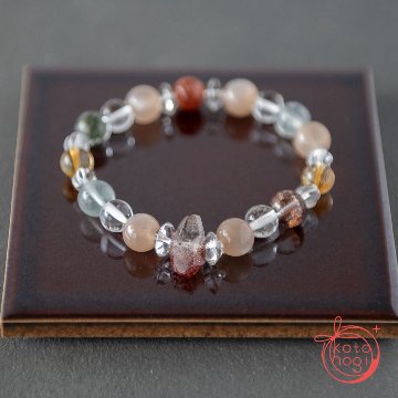 【前向き・リラックス】のお守りブレスレット「祝り」サンストーン ピンクムーンストーン レピドクロサイトインクォーツ シトリン ガーデンクォーツ ガネーシュヒマール ヒマラヤ水晶の画像