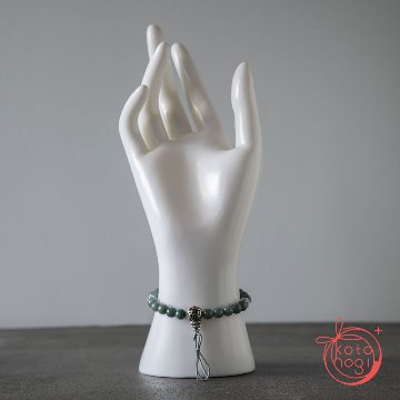 【前向き・潜在能力】お守りブレスレット「甘露」グアテマラ産青翡翠 スーパーセブン シルバー925の画像