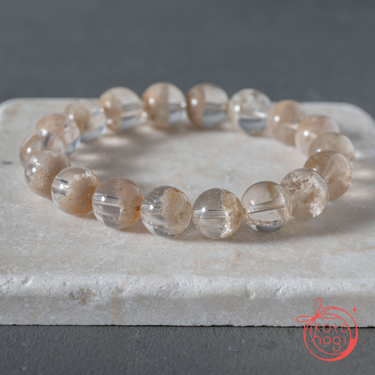 【宇津木選抜】金運アップ・良縁のお守りブレスレット「祝り」ホワイトガーデンクォーツ（聚寶盆）の画像