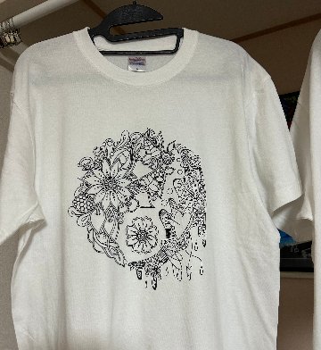 コラボTシャツの画像