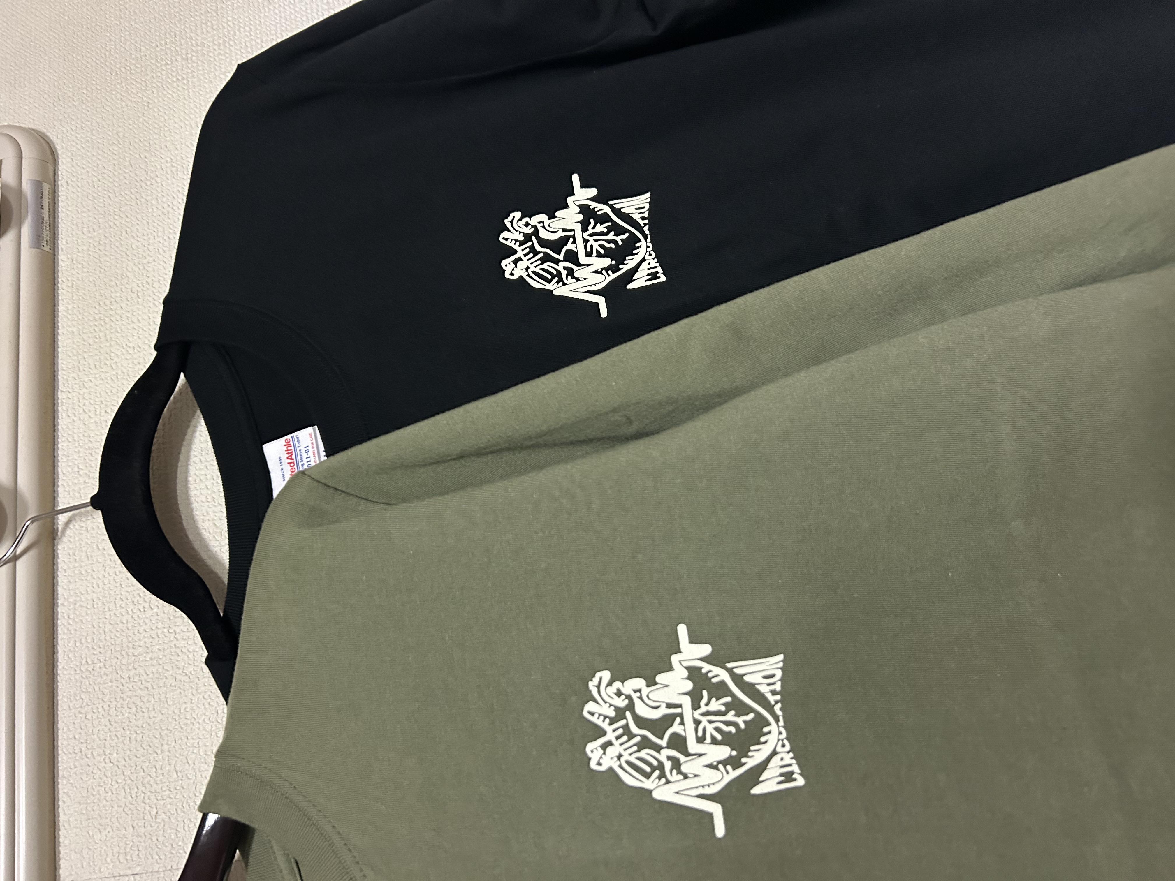 マリアデザインロングTシャツの画像