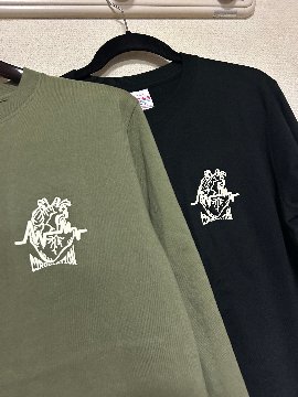マリアデザインロングTシャツの画像