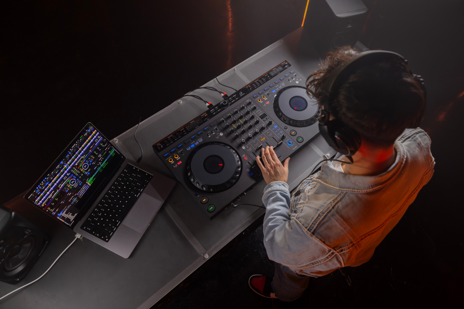 AlphaTheta DDJ-GRV6｜MIKI MUSIC DESIGN+ STORE