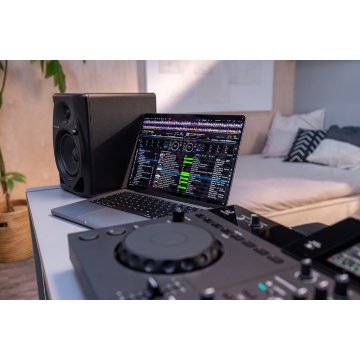 AlphaTheta XDJ-ANの画像
