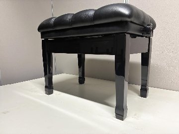 【自社工房選定品】吉澤 中古ピアノ椅子 コンサート用 17ボタンの画像