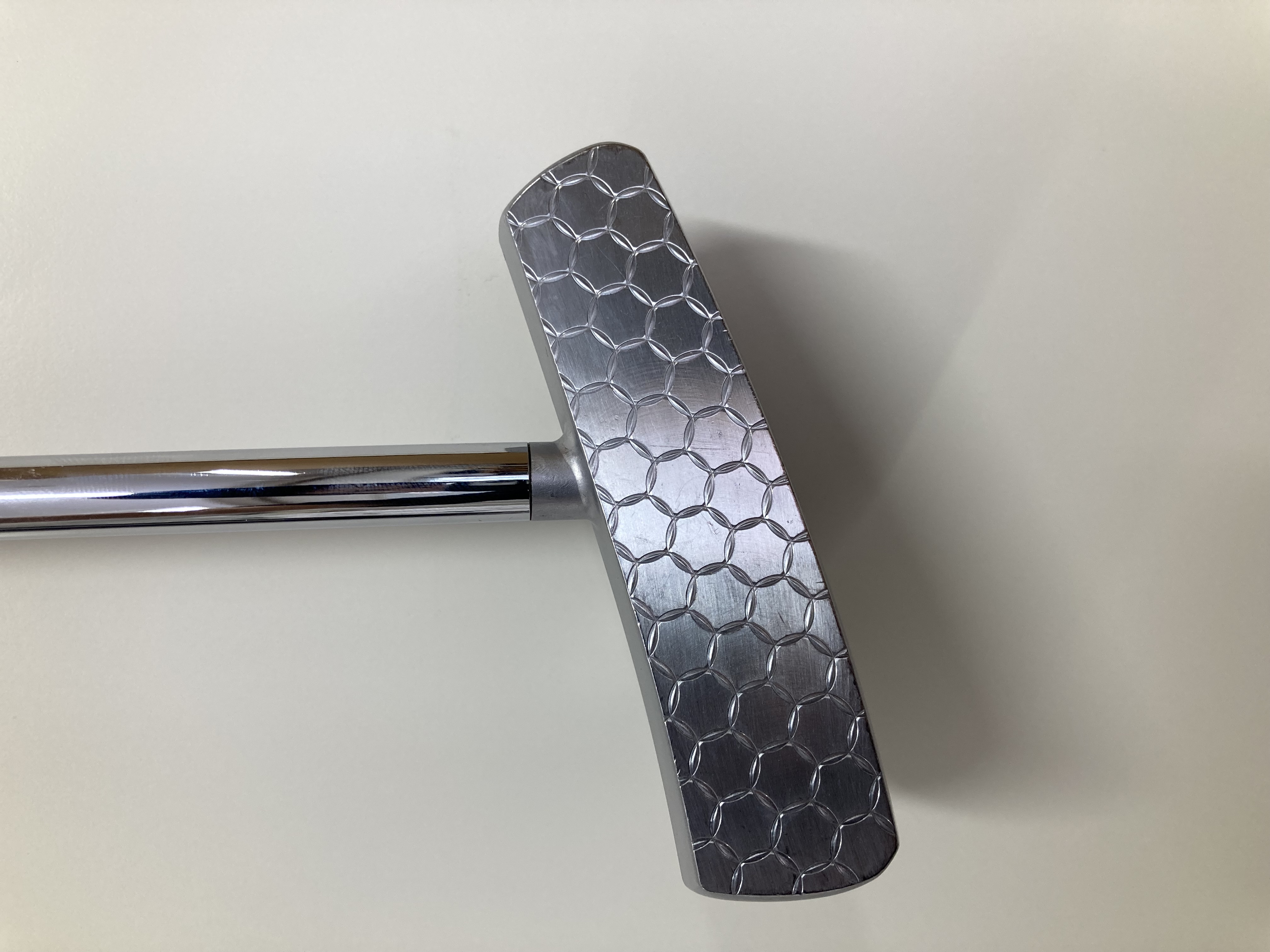 【OUTLET】On The Screw 7122Putter Center ランクC　PT-0001の画像
