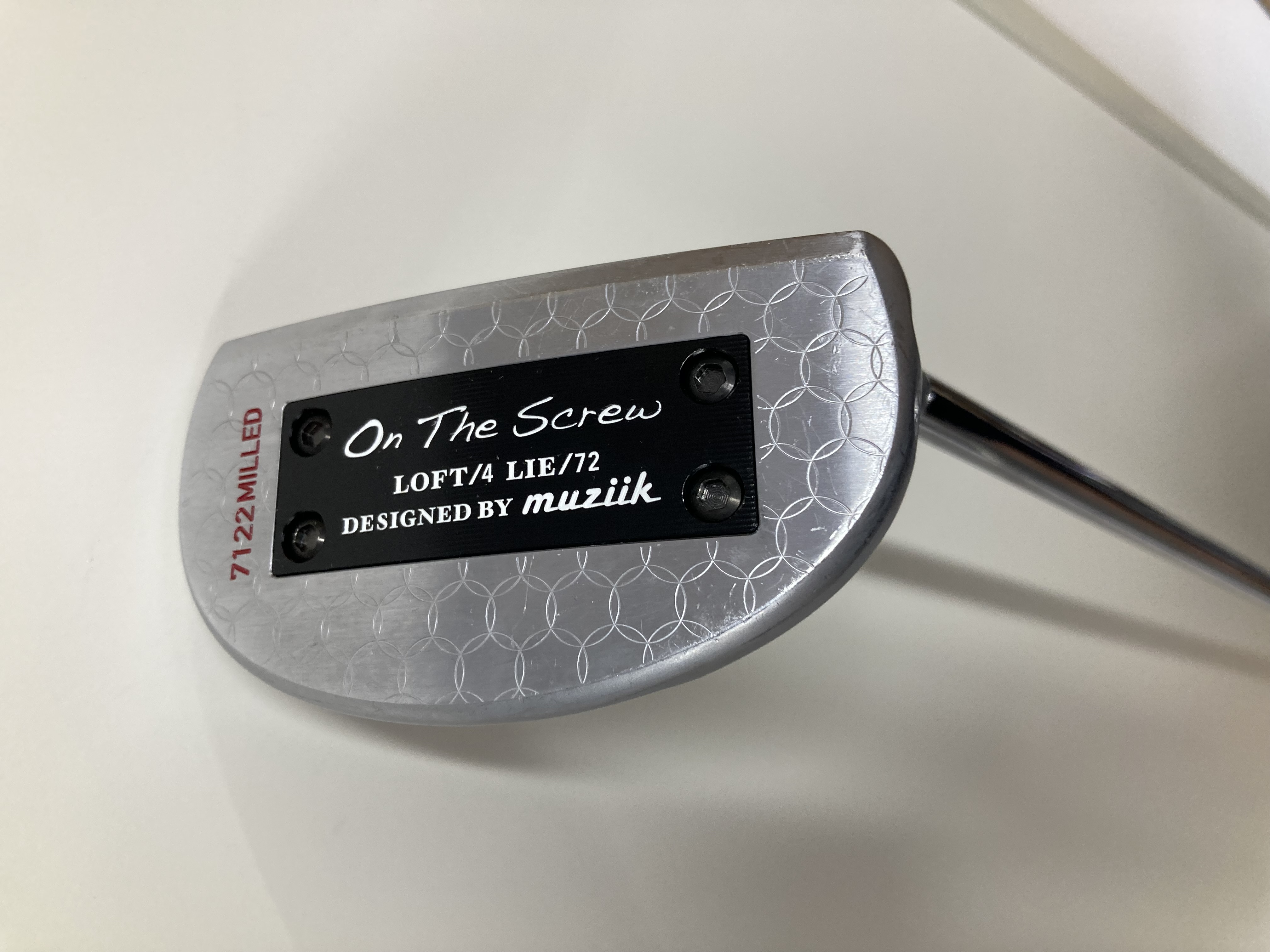 【OUTLET】On The Screw 7122Putter Short ランクC　PT-0002の画像