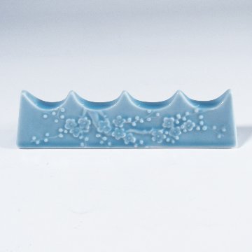 筆置き　青磁　梅　の画像