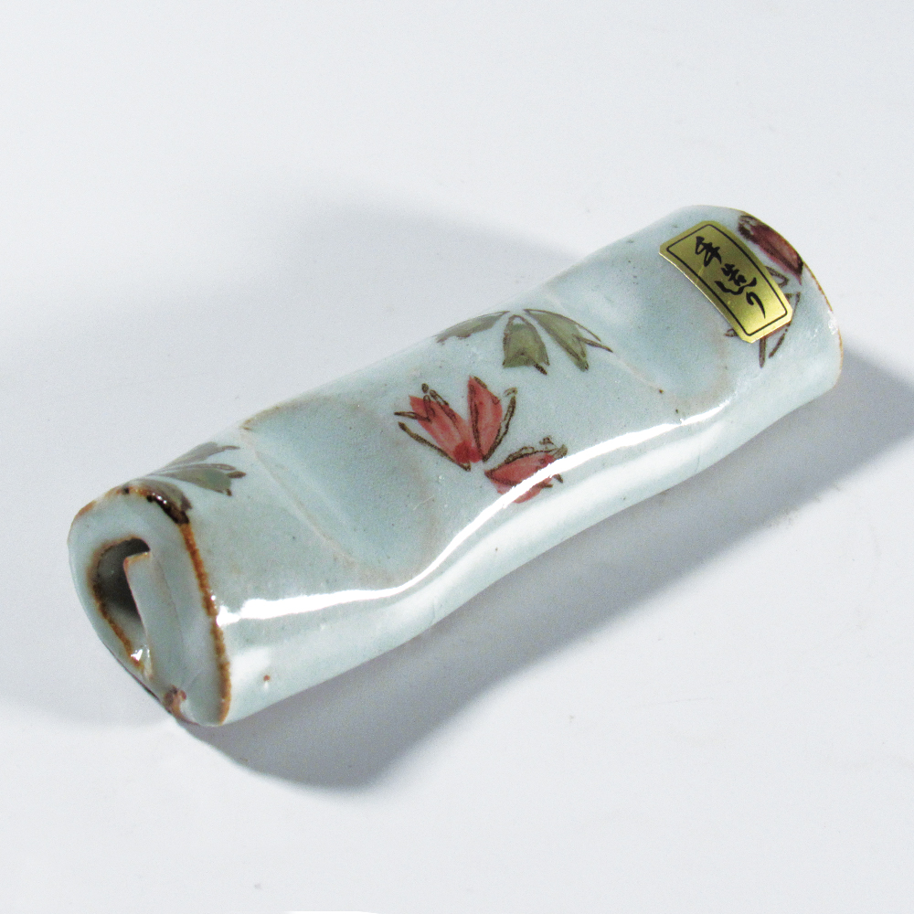 筆置き　粉引花　【現品限り】の画像
