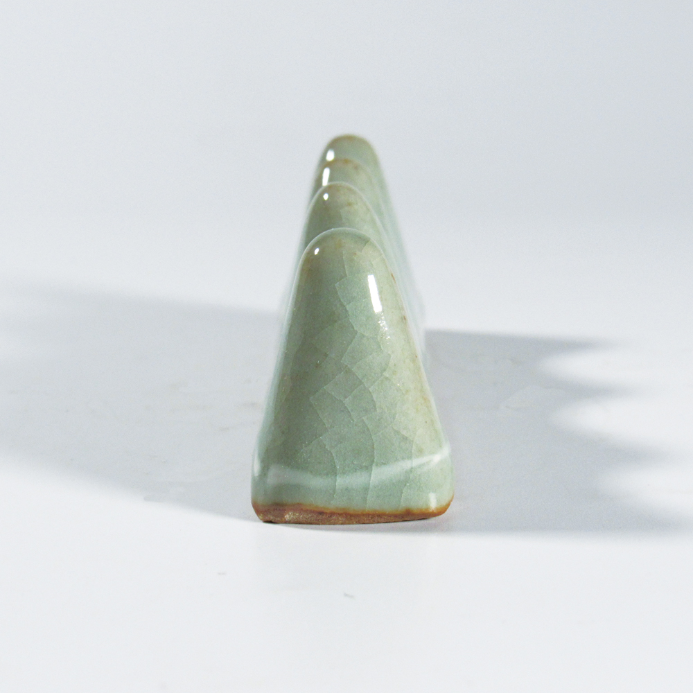 筆置き　緑磁　【現品限り】の画像